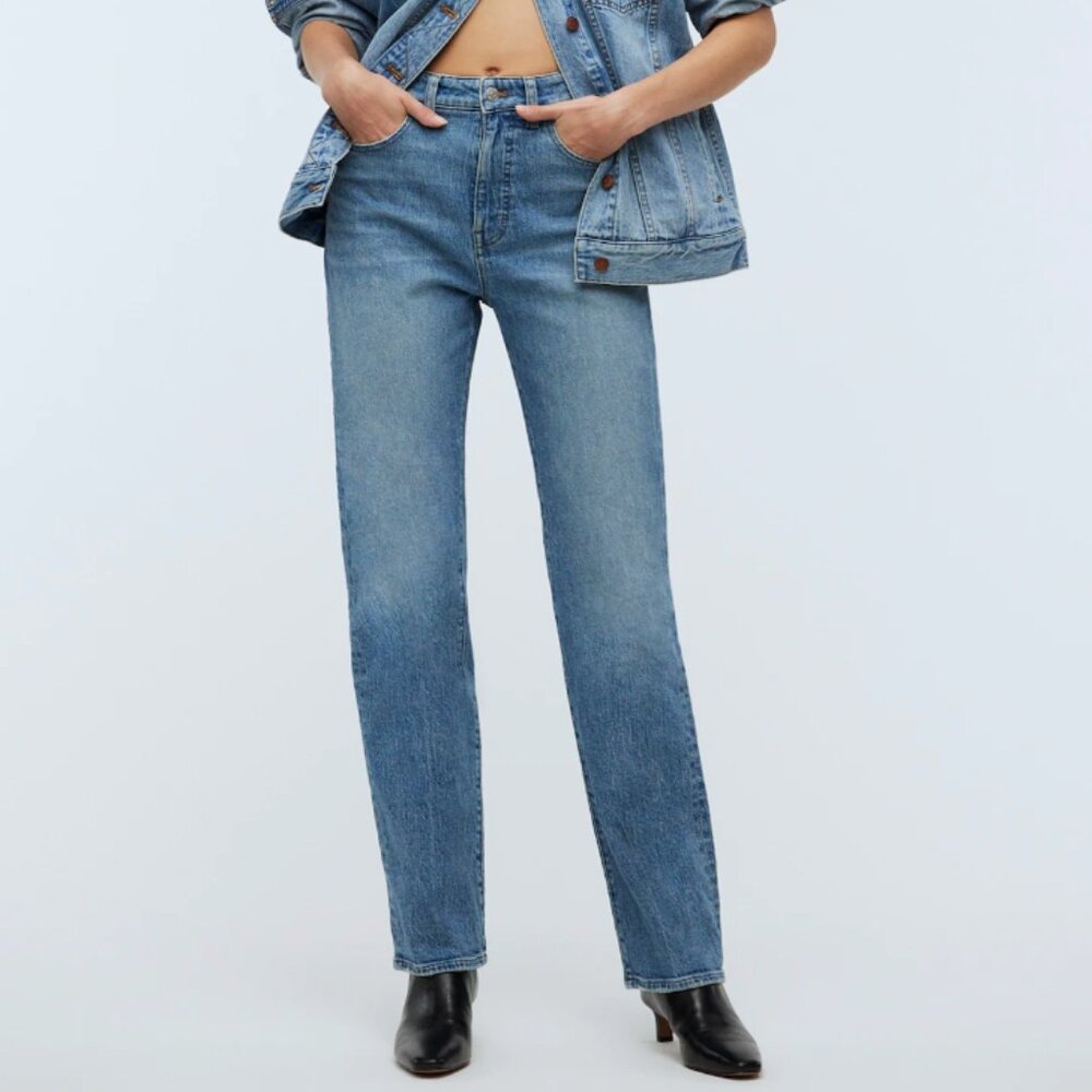 Madewell Women's Petite 90s Straight Jeans- 25p